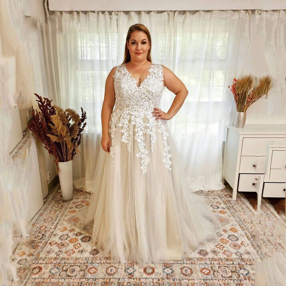 V Neck Lace Plus Size Wedding Dresses Beach Appliques A Line Boho