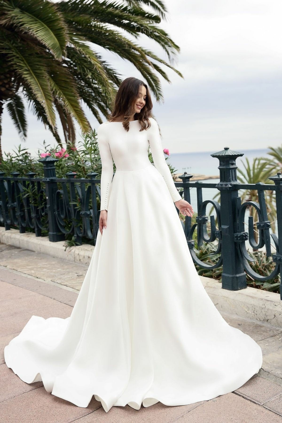 Long Sleeves Ivory Wedding Dresses Satin A Line Lace Up Wedding Bridal  Gowns
