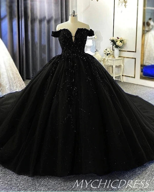 Must have 2023: 6 Black Wedding Dresses To Wear In Wedding