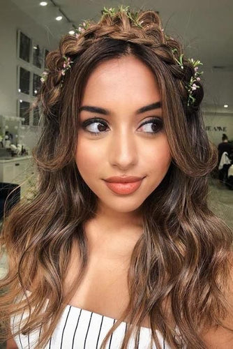 Trendy and Effortless Homecoming Hairstyles for 2023 MyChicDress