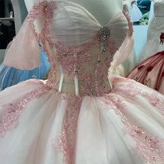 Ball-Gown Off-the-Shoulder Quinceanera Dress Light Pink Tulle Appliques