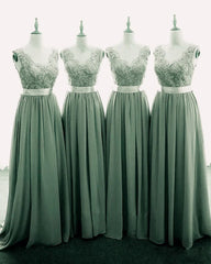 Lace Sage Green Bridesmaid Dresses Boho V-neck Straps Appliques