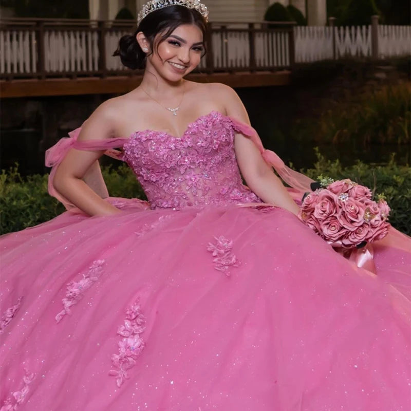 Pretty 2025 Pink Quinceanera Dresses Puffy Lace Off Shoulder Sweet 16 Gowns