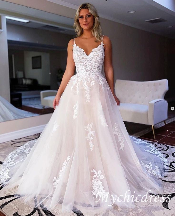 Sexy Country Wedding Dress Lace Appliqued A-line Bridal Gown