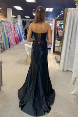 2025 Strapless Prom Dress Black Satin Mermaid Sweetheart Lace up Back