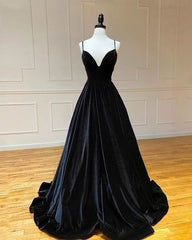 2025 Long Black Velvet Prom Dresses Spaghetti Straps V Neck Evening Party Dress MyChicDress