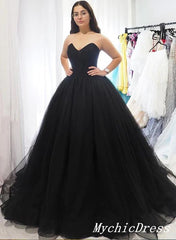 A Line Tulle 2025 Black Prom Dresses UK Sweetheart Strapless Long Evening Gown MyChicDress