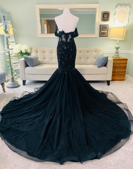 Hot Mermaid Lace Gothic Wedding Dresses Black Applique Off Shoulder ...