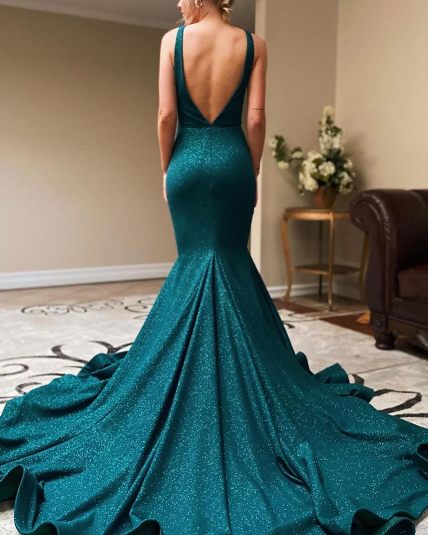 Long Mermaid Green Sequin Prom Dresses V Neck Formal Dress with Split MyChicDress