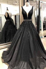 Sexy Sleeveless V Neck Lace Beading Black Long Prom Dresses MyChicDress