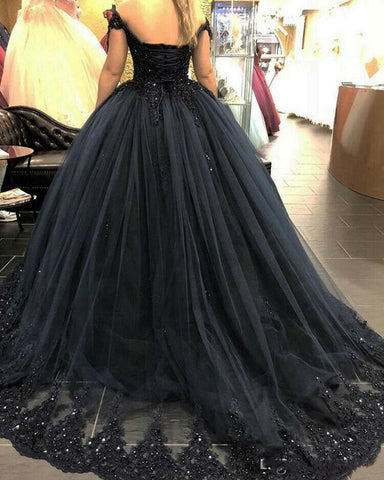 Ball Gown Black Gothic Wedding Dresses Lace Appliques Beaded Off the S ...